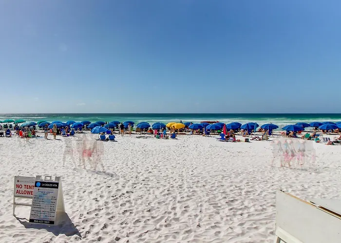 Pelican Beach Resort